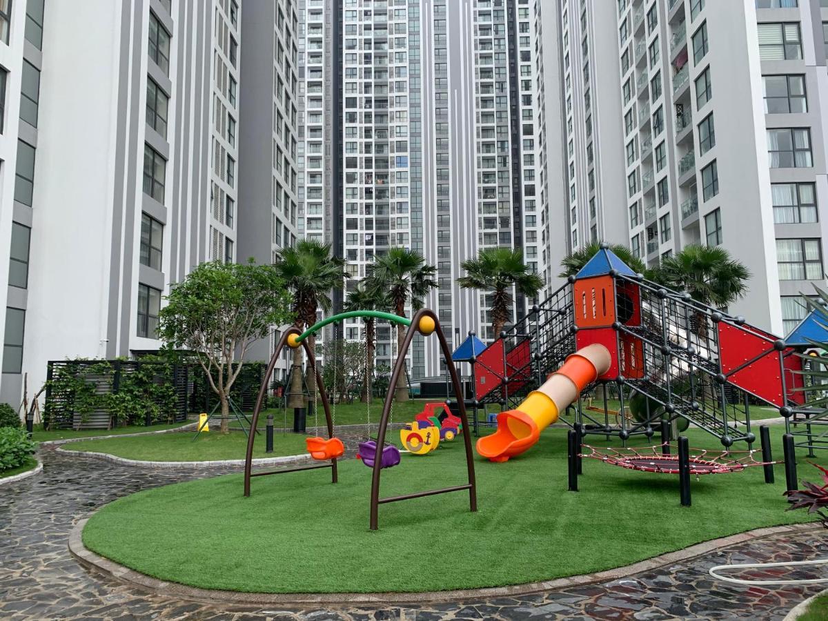 Aspaces Serviced Apartments - Vinhomes West Point ハノイ市 エクステリア 写真