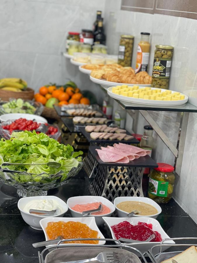 Aspaces Serviced Apartments - Vinhomes West Point ハノイ市 エクステリア 写真