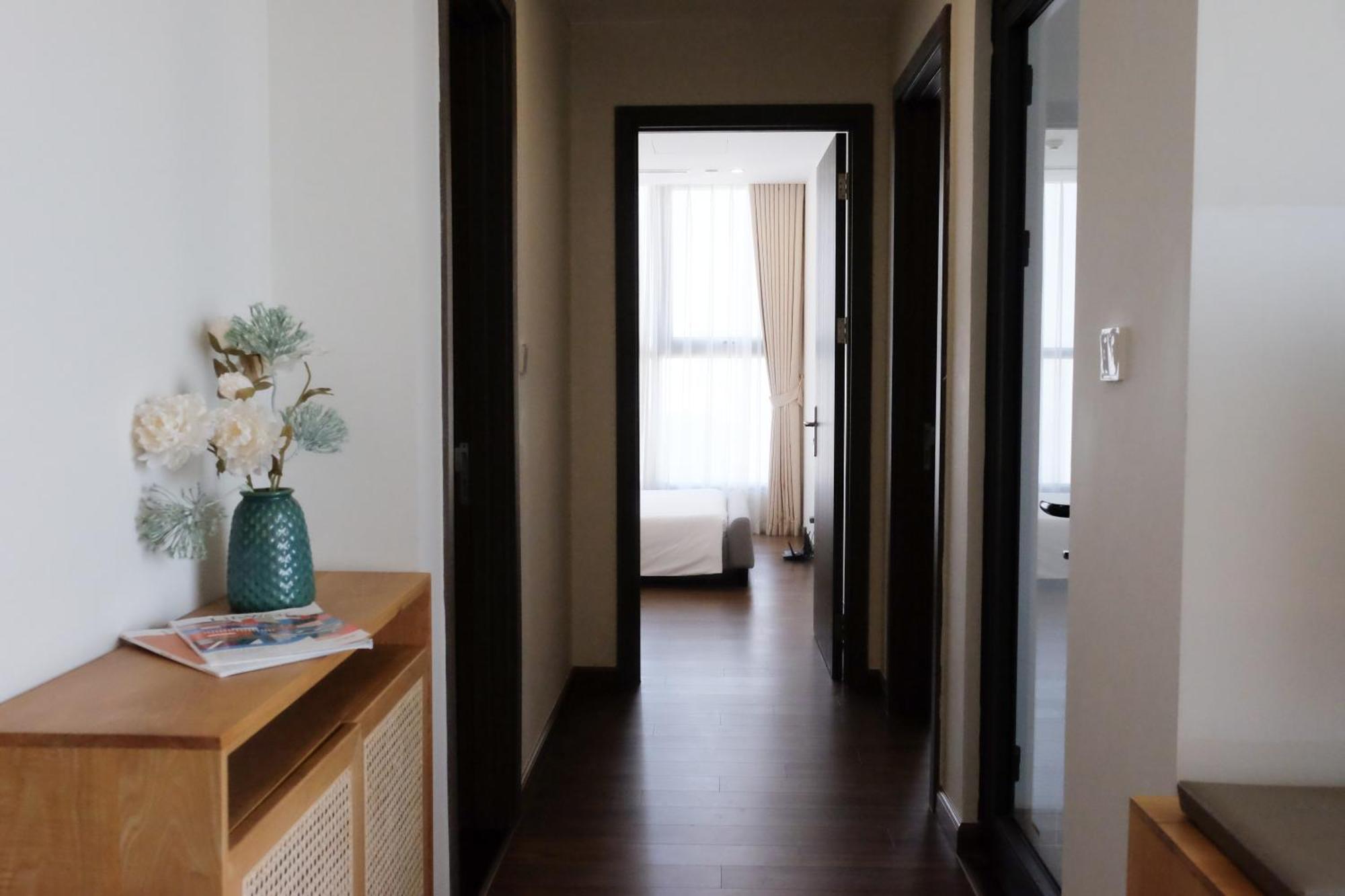 Aspaces Serviced Apartments - Vinhomes West Point ハノイ市 エクステリア 写真