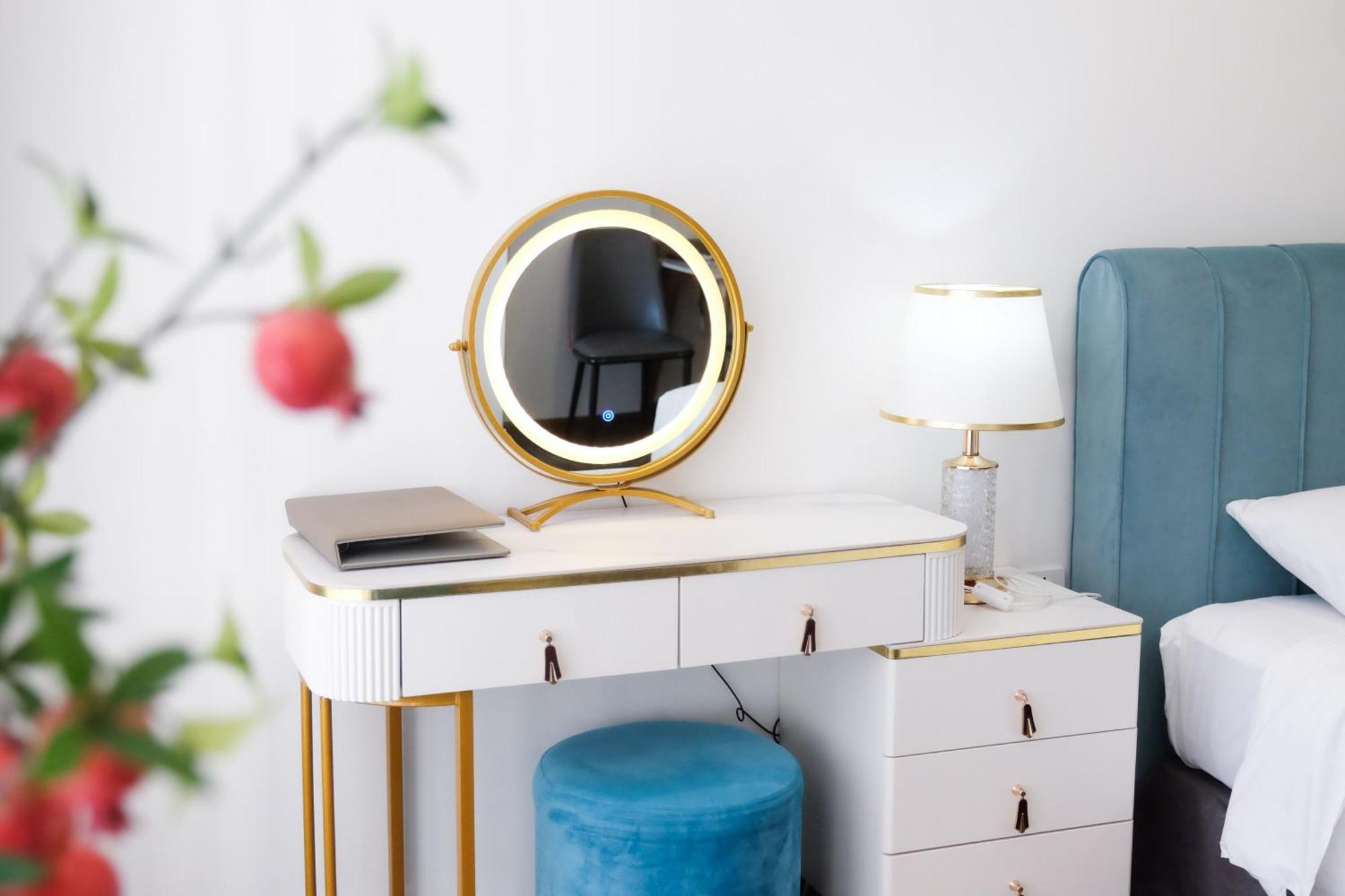 Aspaces Serviced Apartments - Vinhomes West Point ハノイ市 エクステリア 写真